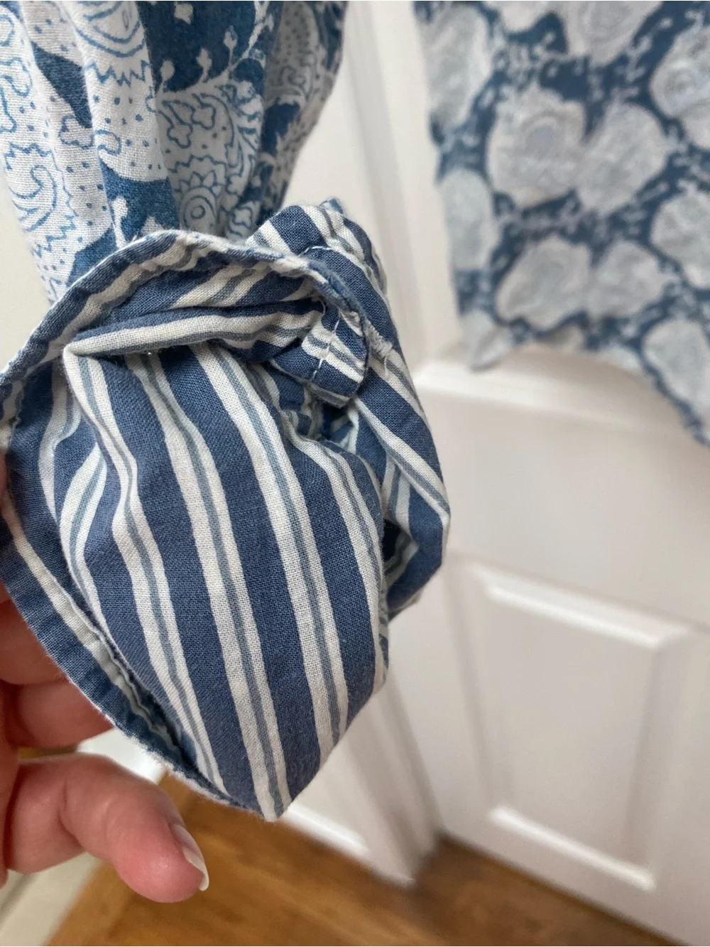 Roberta Roller Rabbit Blue & White Paisley-Print Button Down “Guy Shirt” - L - Picture 5 of 8